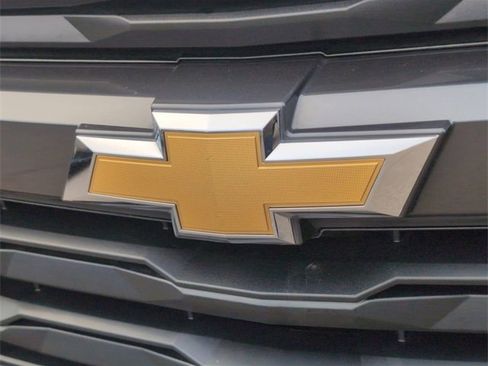 Used 2024 Chevrolet Colorado LT image 29