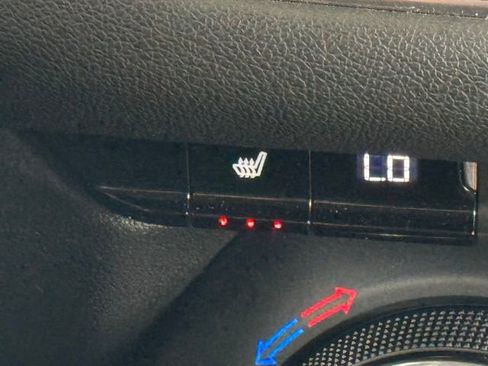 Used 2024 Chevrolet Blazer LT w/ Convenience Package image 32