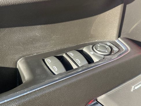 Used 2023 Chevrolet Silverado 1500 LT Trail Boss w/ LT Trail Boss Premium Package AWD/4WD image 14