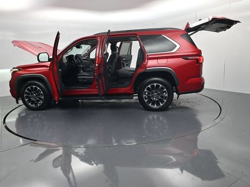 Used 2023 Toyota Sequoia Limited w/ Tow Technology Package AWD/4WD image 68