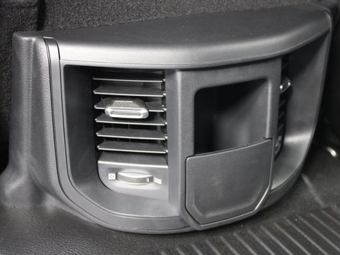 Used 2023 RAM 3500 Tradesman w/ Convenience Group AWD/4WD image 17
