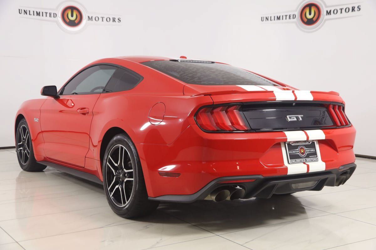 Used 2019 Ford Mustang GT RWD image 4