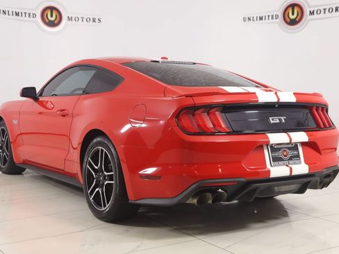Used 2019 Ford Mustang GT RWD image 4