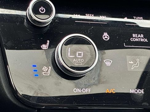 Used 2023 INFINITI QX60 Luxe AWD/4WD image 36