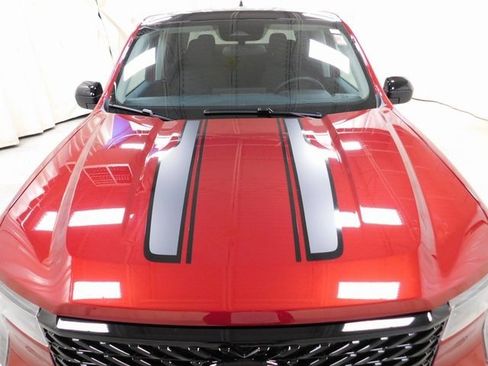 New 2025 Ford Maverick XLT w/ XLT Luxury Package image 12