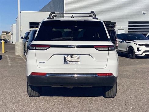 Used 2023 Jeep Grand Cherokee 4WD 4xe image 8