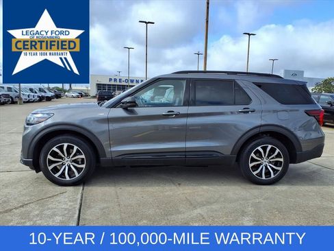 Used 2025 Ford Explorer ST-Line AWD/4WD image 3