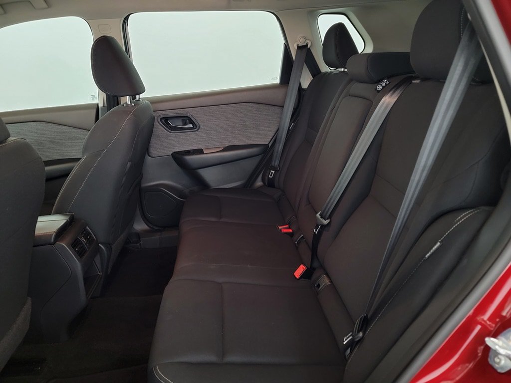 Used 2023 Nissan Rogue S FWD image 13