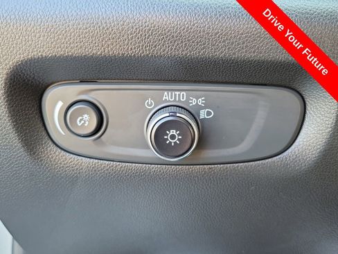 Used 2023 Chevrolet Traverse RS w/ LPO, Floor Liner Package FWD image 19