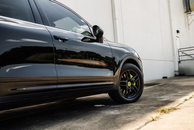 Used 2014 Porsche Cayenne S AWD/4WD image 26