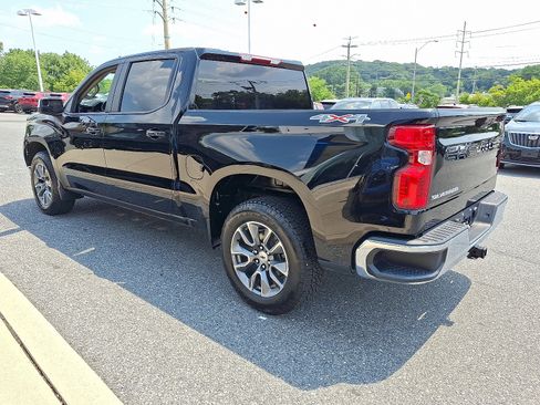 Certified 2024 Chevrolet Silverado 1500 LT AWD/4WD image 5