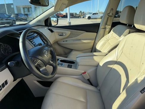 Used 2019 Nissan Murano SL image 9