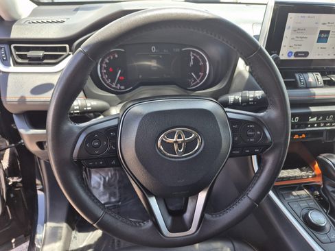 Used 2024 Toyota RAV4 Adventure AWD/4WD image 9