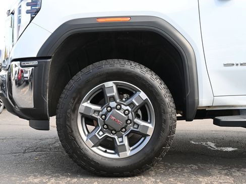 Used 2026 GMC Sierra 2500 SLT AWD/4WD image 28