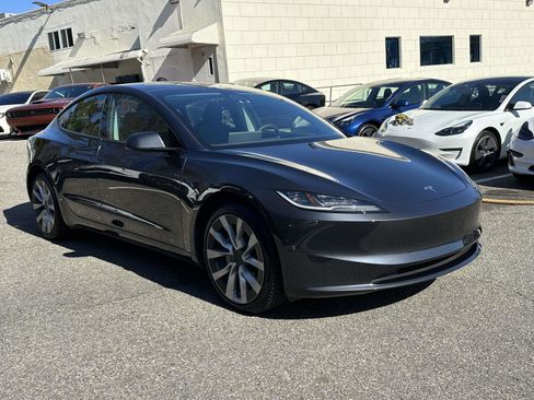 Used 2025 Tesla Model 3 Long Range RWD image 1