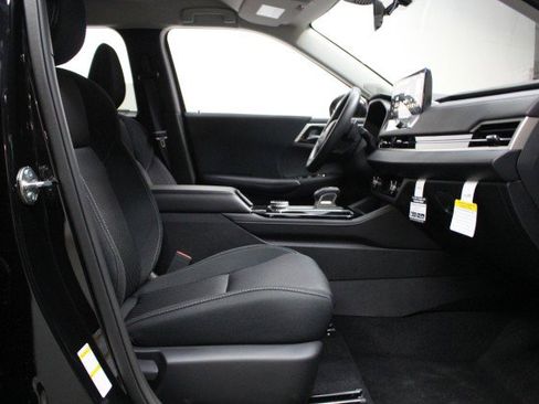 New 2025 Mitsubishi Outlander ES image 20