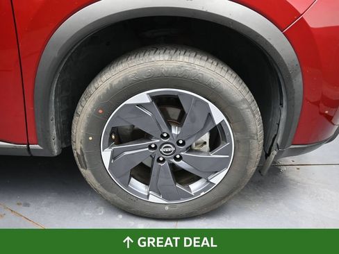 Used 2025 Nissan Rogue SV FWD image 19