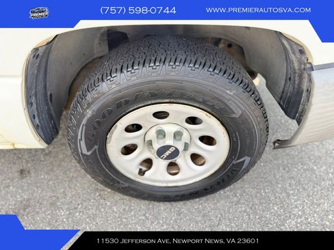 Used 2006 GMC Sierra 1500 W/T RWD image 9