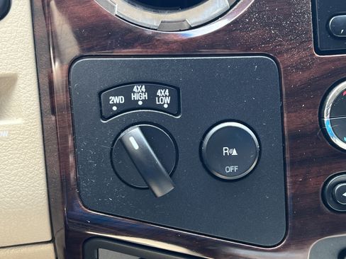 Used 2009 Ford F250 XL AWD/4WD image 19