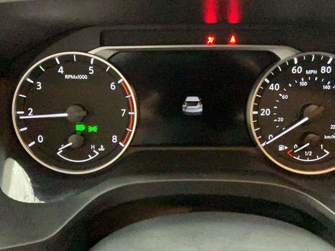 Used 2023 Nissan Rogue SV w/ SV Premium B Package image 20