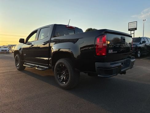 Used 2021 Chevrolet Colorado Z71 w/ Z71 Midnight Edition AWD/4WD image 4