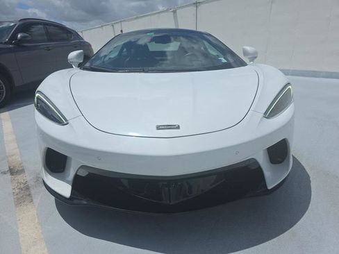 Used 2023 McLaren GT image 3