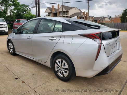 Used 2018 Toyota Prius Two w/ Prius Two Safety Plus Package FWD image 14
