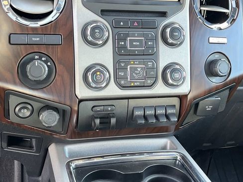 Used 2015 Ford F350 Lariat w/ Lariat Ultimate Package image 29