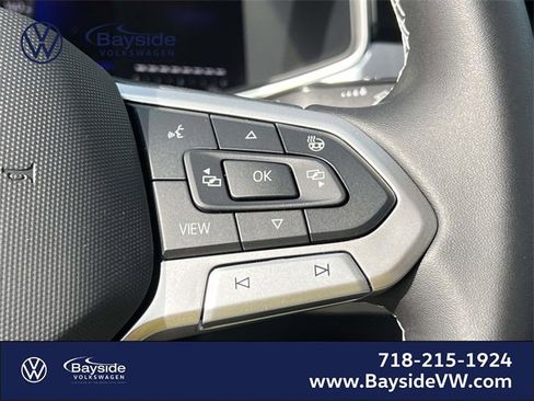 New 2026 Volkswagen Taos SE image 22