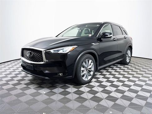 Used 2021 INFINITI QX50 Luxe w/ Cargo Package image 2