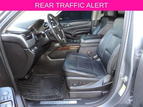 Used 2018 Chevrolet Tahoe LT w/ Luxury Package RWD image 14