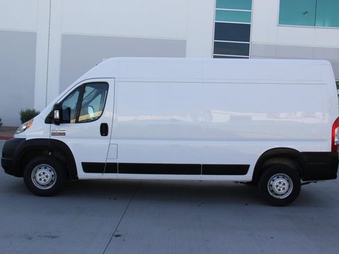 Used 2022 RAM ProMaster 2500 FWD image 8