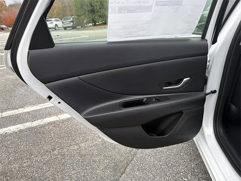 New 2026 Hyundai Elantra Blue image 21