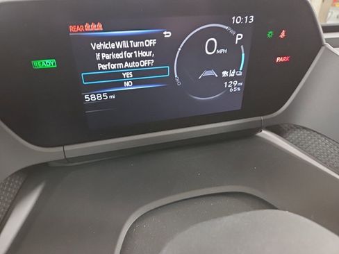 Certified 2025 Subaru Solterra Premium image 26