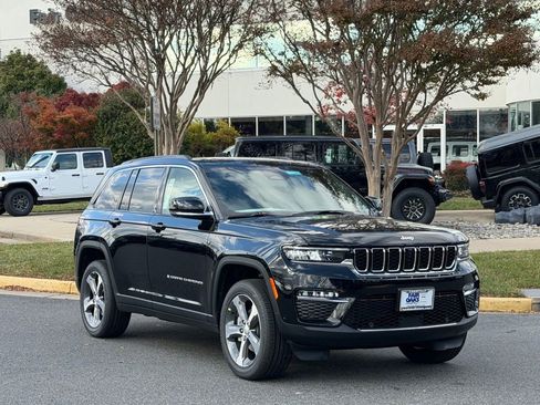 New 2025 Jeep Grand Cherokee Limited image 1