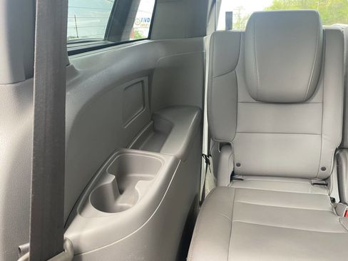 Used 2014 Honda Odyssey EX-L image 24