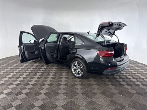 Used 2024 Volkswagen Jetta SE image 20