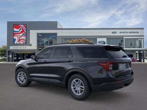 New 2026 Ford Explorer Active AWD/4WD image 4