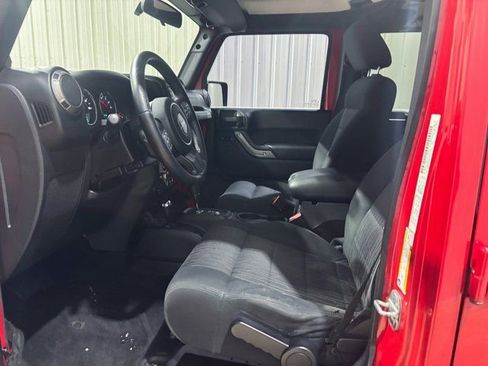 Used 2012 Jeep Wrangler Unlimited Sport image 15