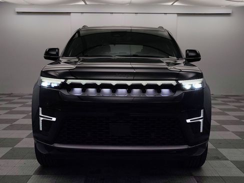New 2026 Jeep Grand Wagoneer Limited AWD/4WD image 5