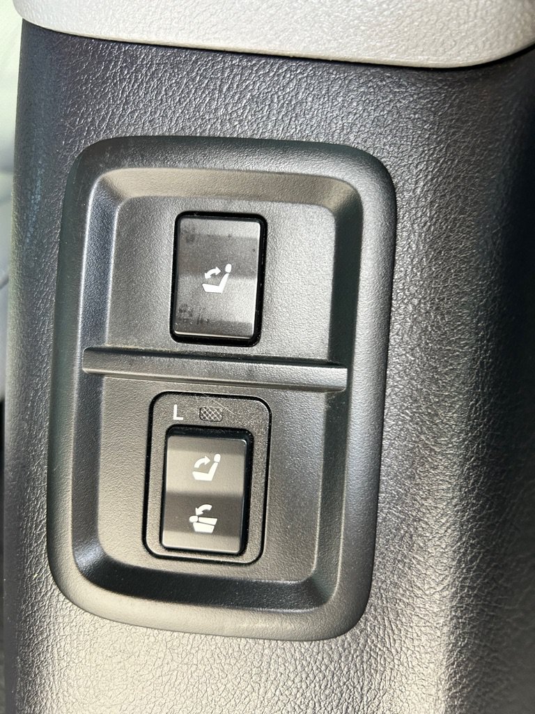 Used 2015 Toyota Sequoia Platinum RWD image 14
