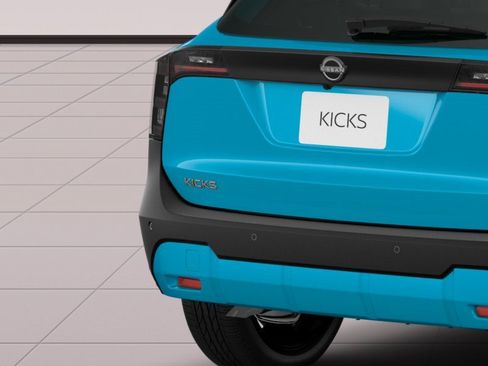 New 2026 Nissan Kicks SR FWD image 14