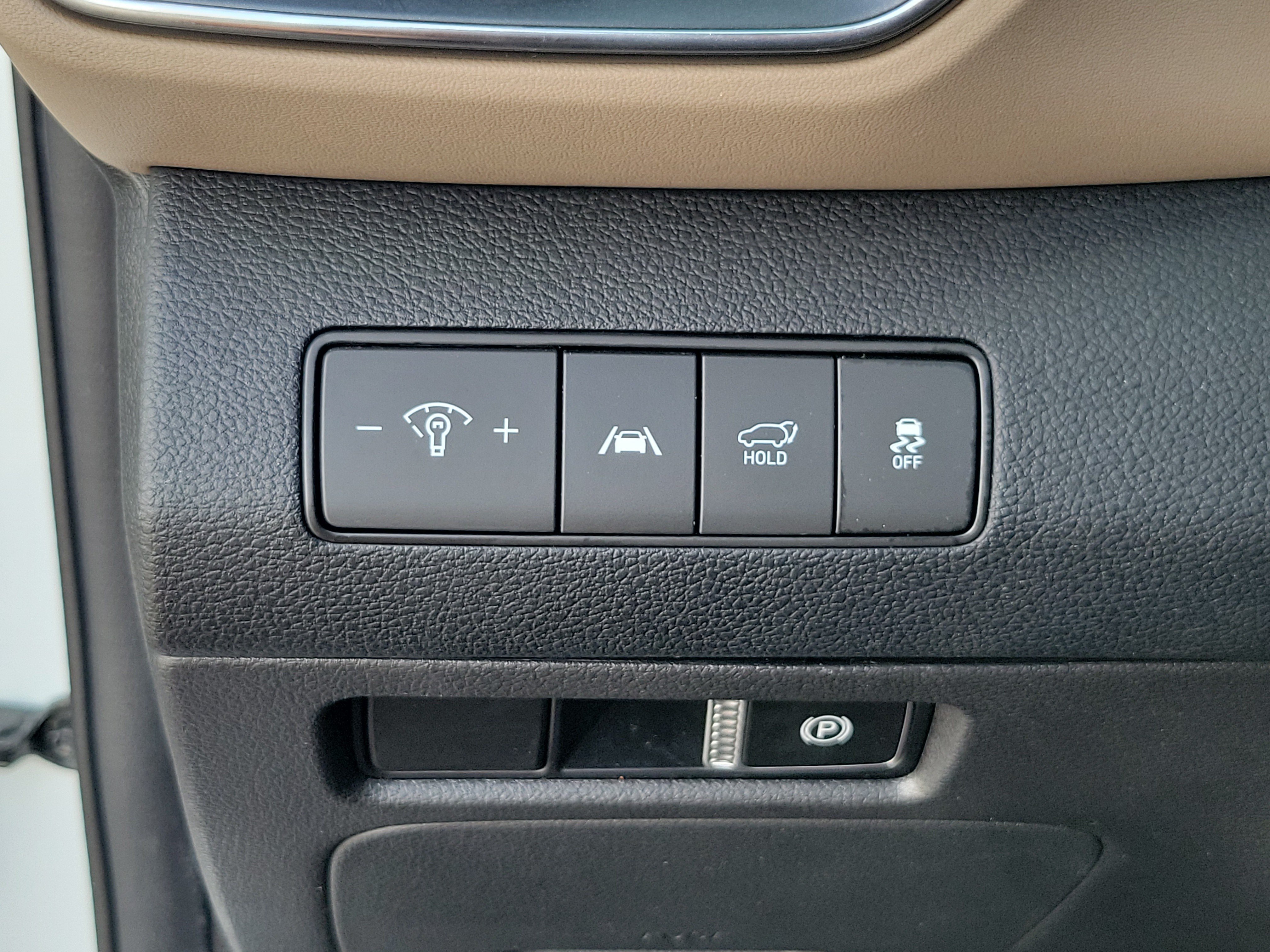 Used 2023 Hyundai Santa Fe SEL FWD image 17