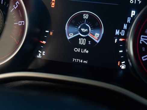 Used 2018 Dodge Challenger SXT Plus image 31