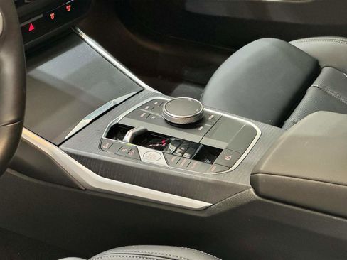 Certified 2025 BMW 330i Sedan RWD image 10