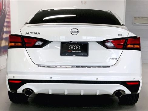 Used 2023 Nissan Altima 2.5 SL AWD/4WD image 5