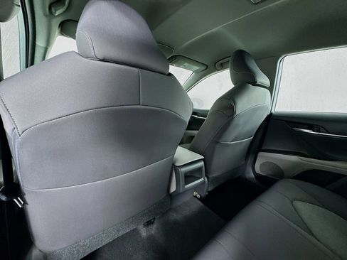 Used 2021 Toyota Camry LE image 37