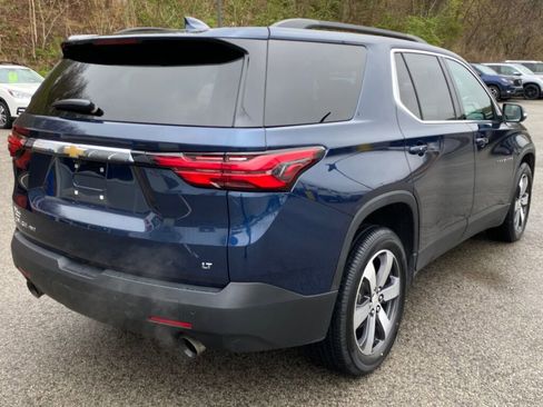 Used 2022 Chevrolet Traverse LT w/ LT Premium Package image 7