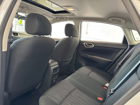 Used 2019 Nissan Sentra SV w/ Special Edition Package FWD image 39