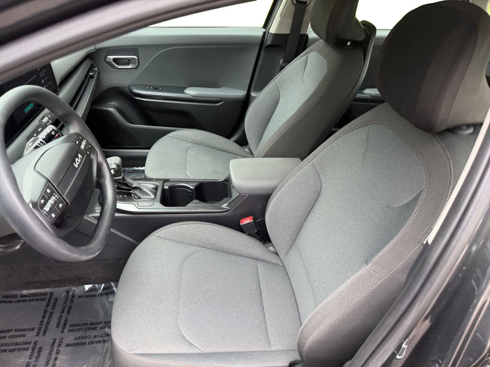 Used 2025 Kia K4 FWD image 11